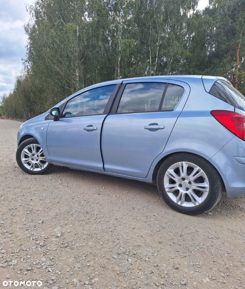 Opel Corsa - 4