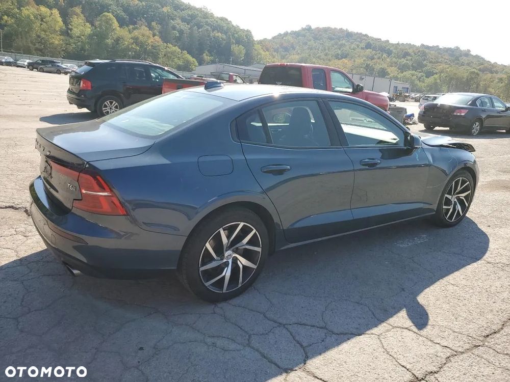 Volvo S60 T6 AWD Momentum Pro - 3