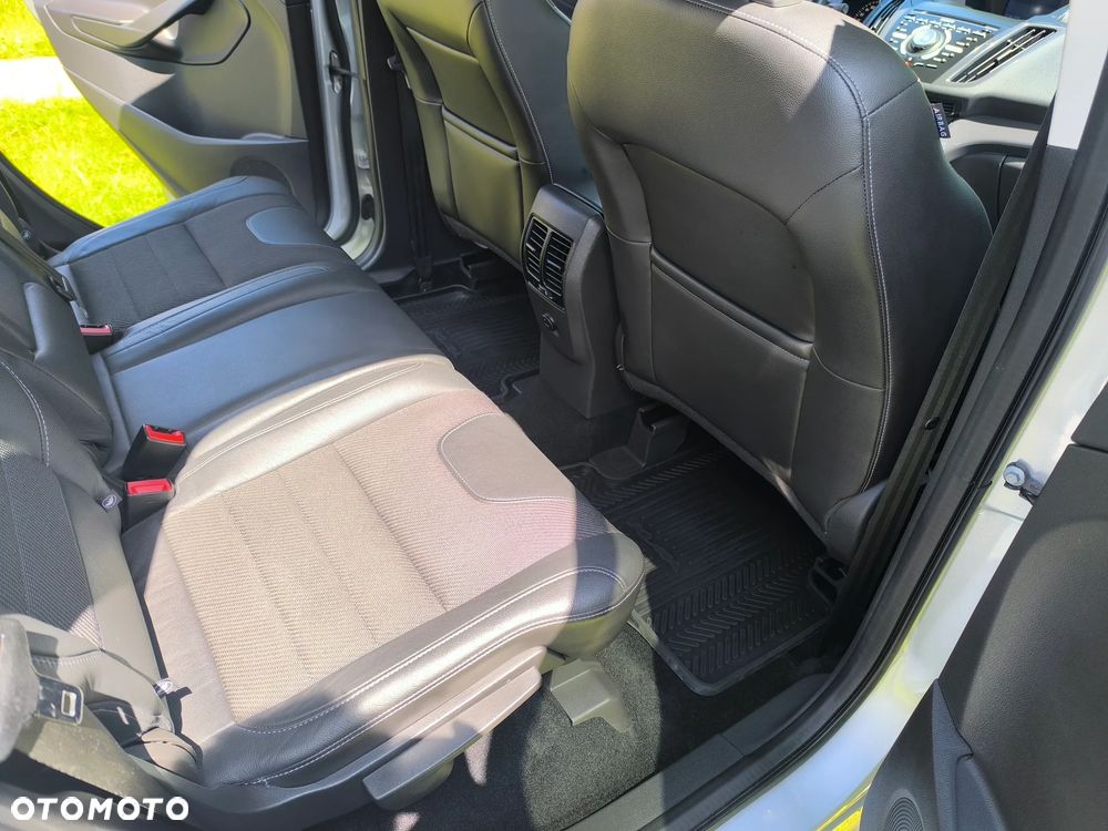 Ford Kuga 2.0 TDCi 4x4 Individual - 13