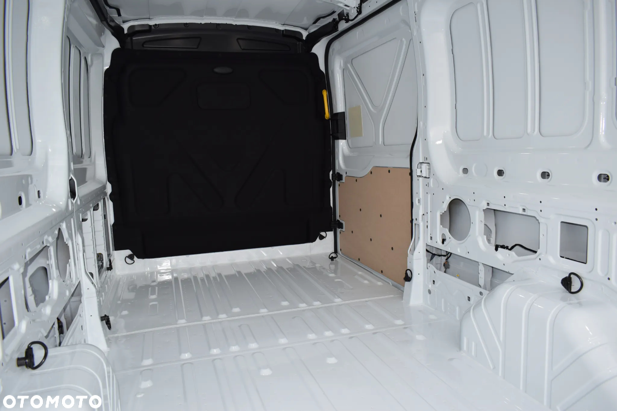 Ford Transit - 10