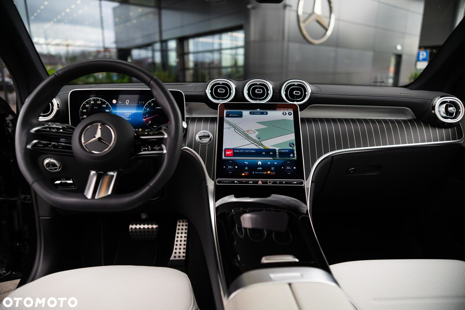 Mercedes-Benz GLC - 27