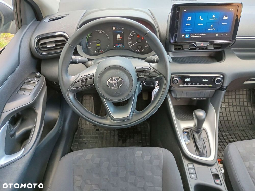Toyota Yaris - 5