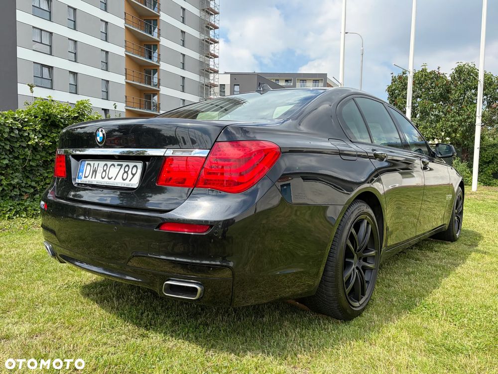 BMW Seria 7 740d xDrive - 13