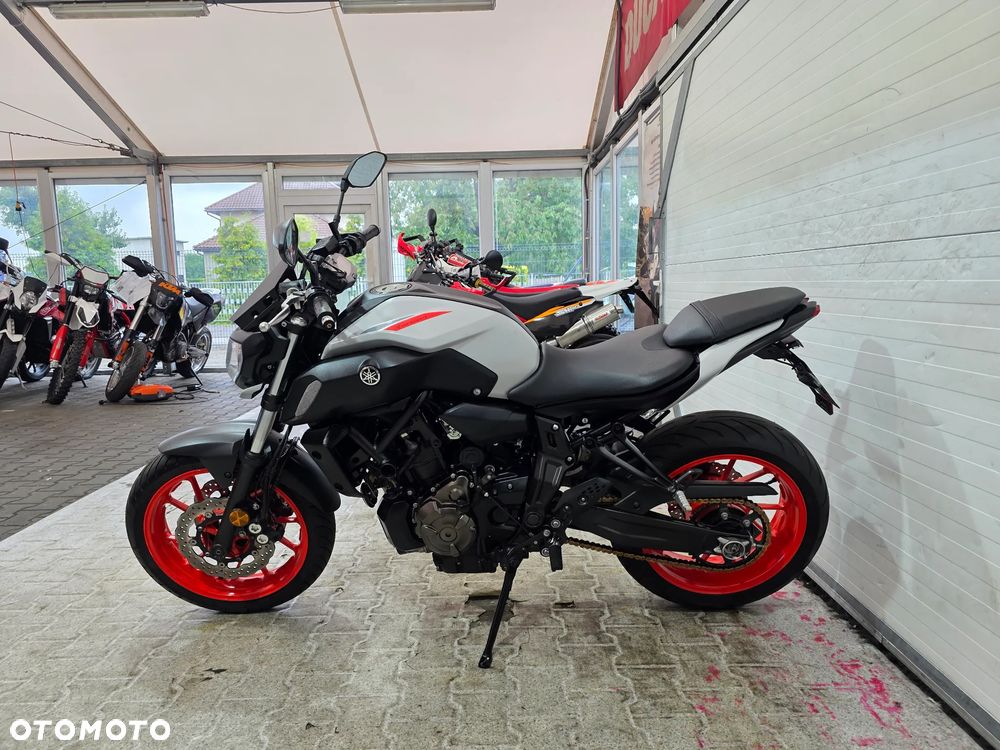 Yamaha MT - 21