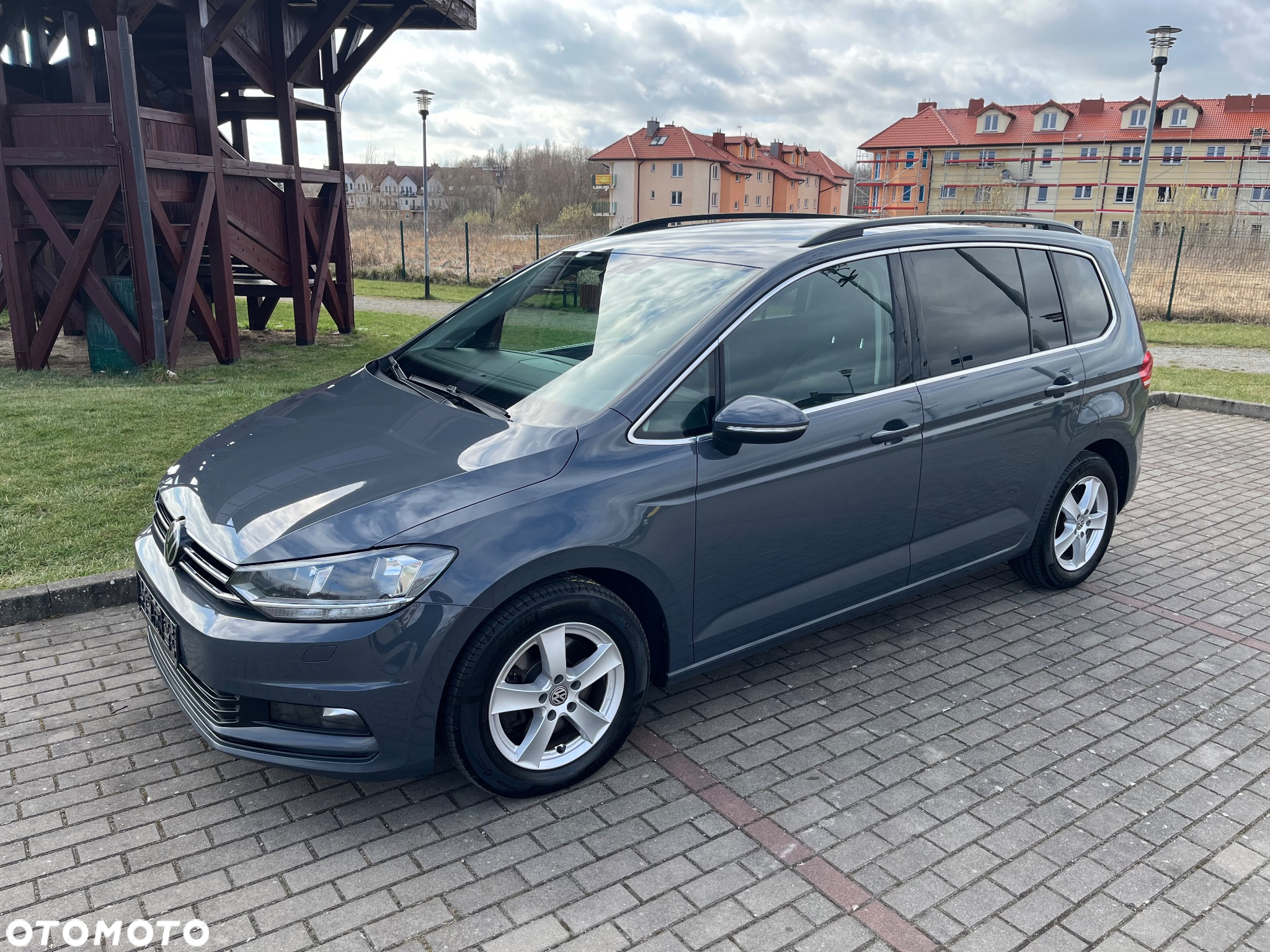 Volkswagen Touran 2.0 TDI SCR DSG Comfortline - 12