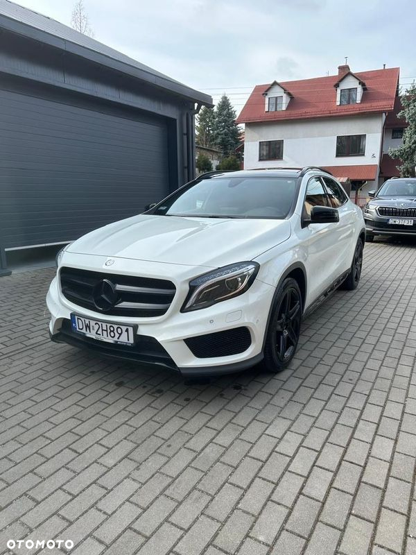 Mercedes-Benz GLA 250 4-Matic - 2