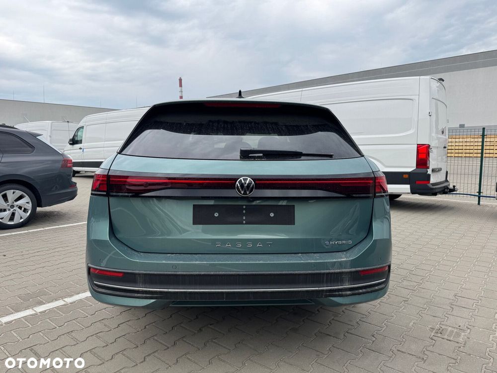Volkswagen Passat Variant - 12