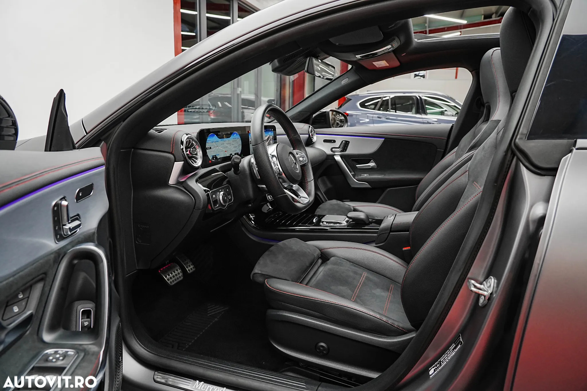 Mercedes-Benz CLA 180 7G-DCT AMG Line Advanced Plus - 4