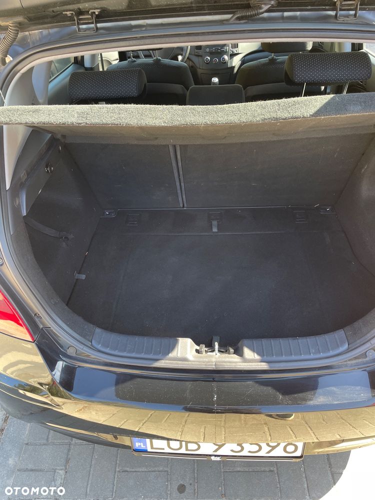 Hyundai i30 1.6 CRDi Classic + - 9