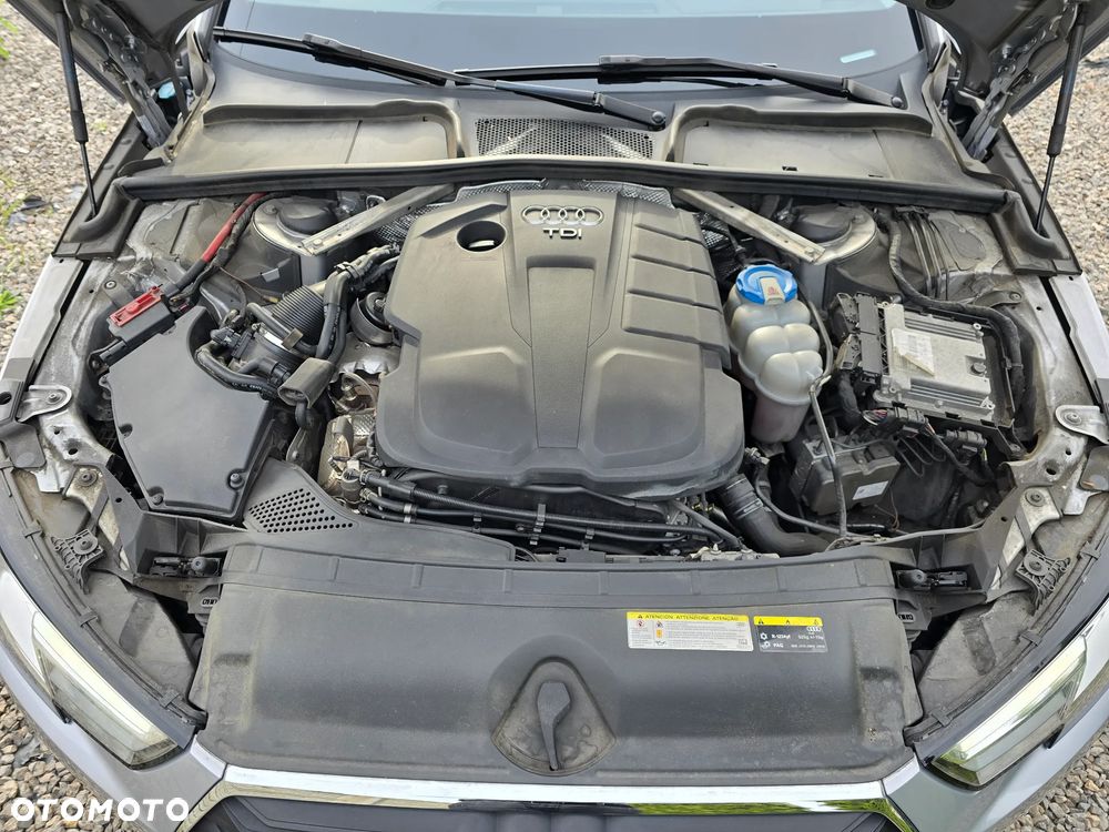 Audi A4 Avant 2.0 TDI DPF clean diesel quattro S tronic Attraction - 28