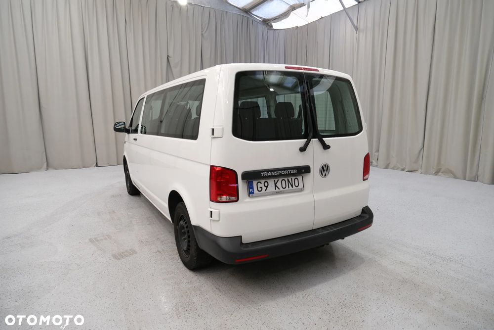 Volkswagen Transporter 2022 photo 2