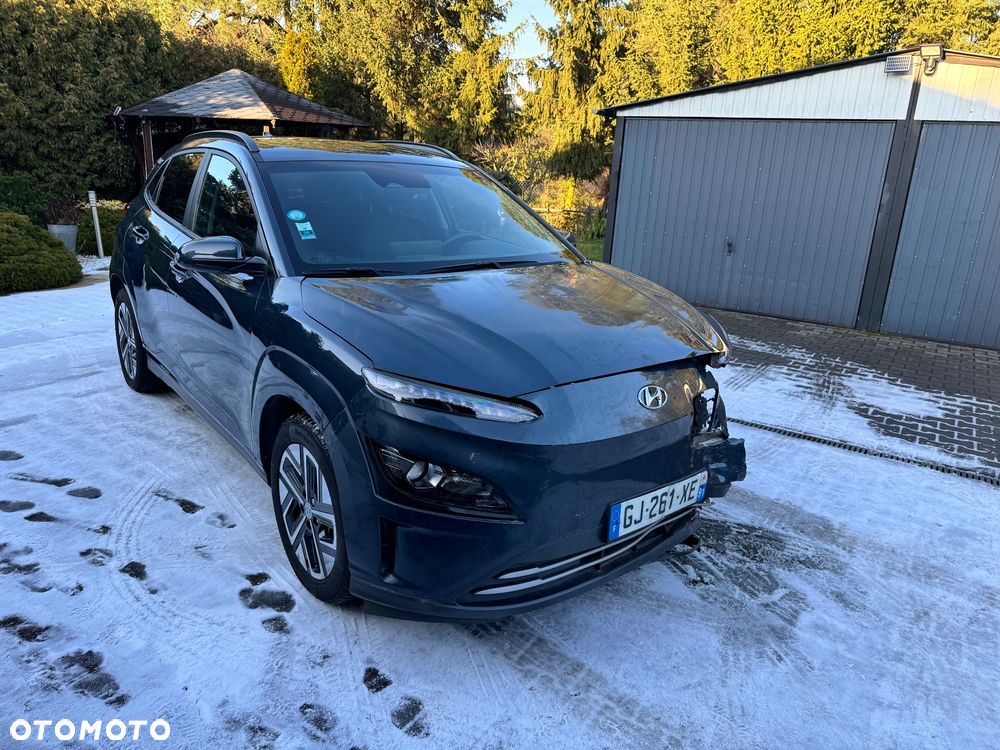Hyundai Kona Premium - 3