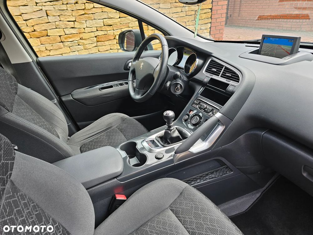 Peugeot 3008 1.6 BlueHDi Style S&S - 29