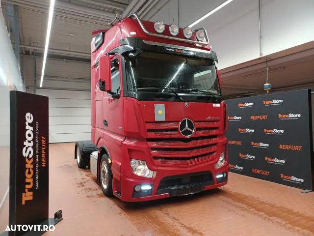 Mercedes-Benz Actros Mega - 3