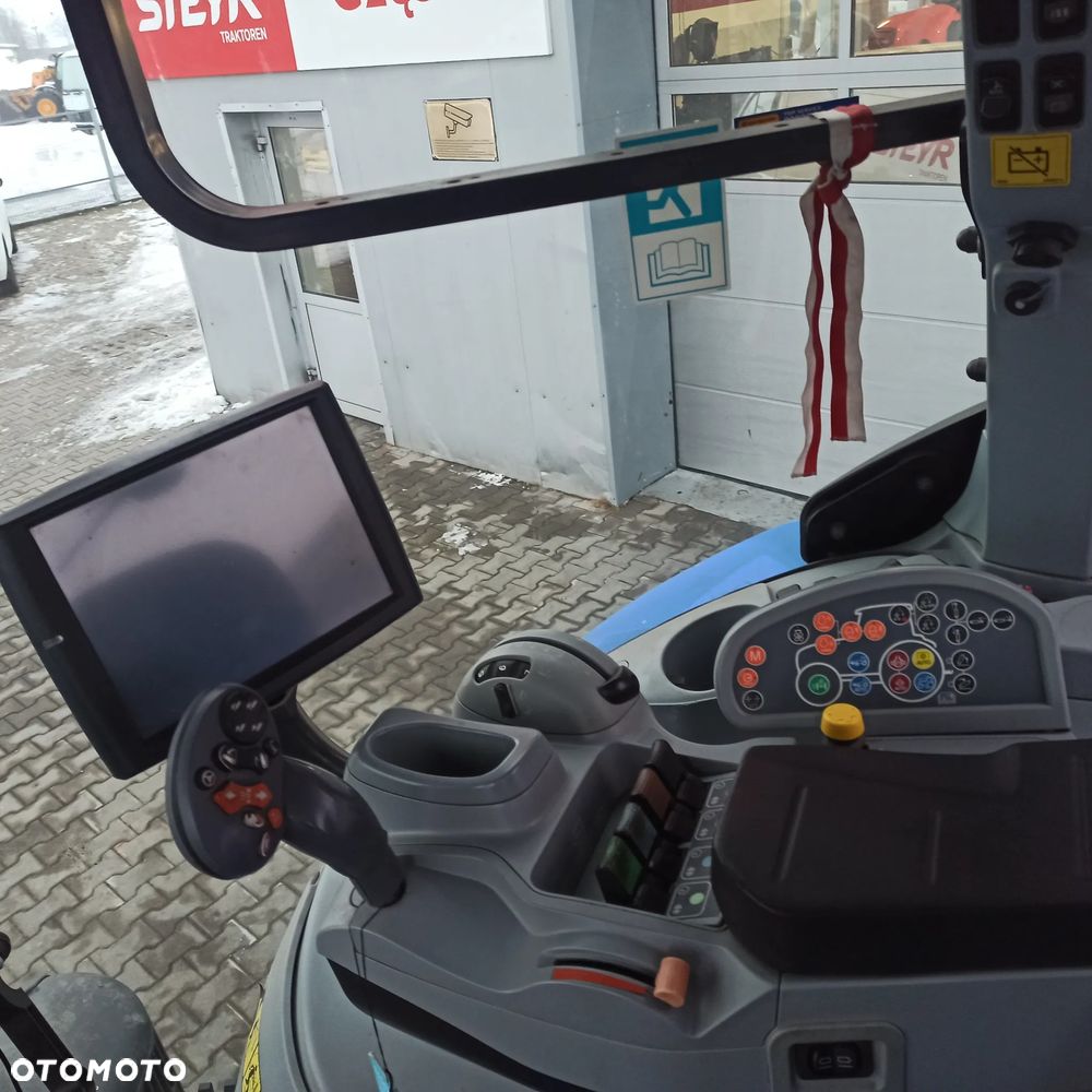 New Holland T7260 - 7