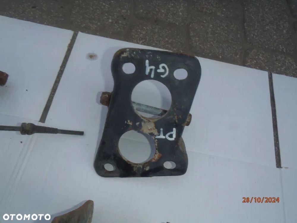 ucho wieszak mocowanie z belki zawieszenie tył tylne vw golf IV 4 - 3