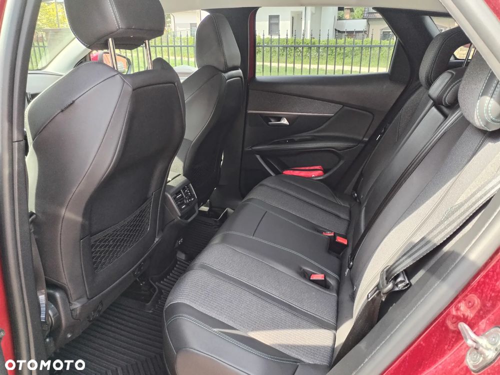 Peugeot 3008 1.6 PureTech Hybrid PHEV Allure Pack S&S EAT8 - 9