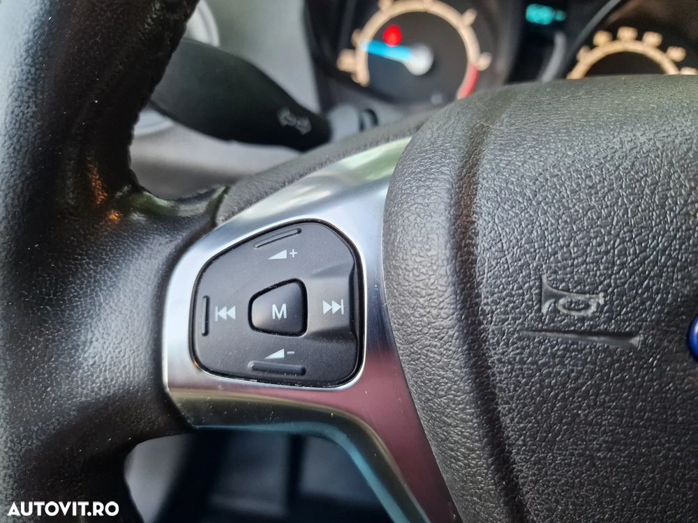 Ford Transit Courier Trend - 16