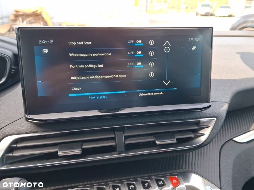 Peugeot 3008 1.2 PureTech Active Pack S&S EAT8 - 29