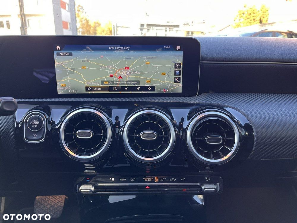 Mercedes-Benz CLA - 13