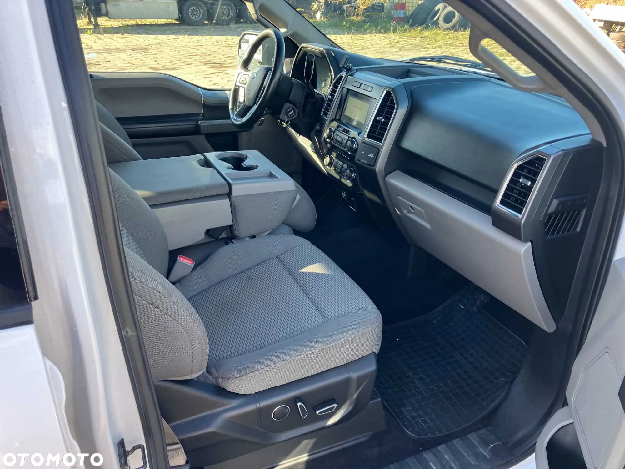 Ford F150 - 1