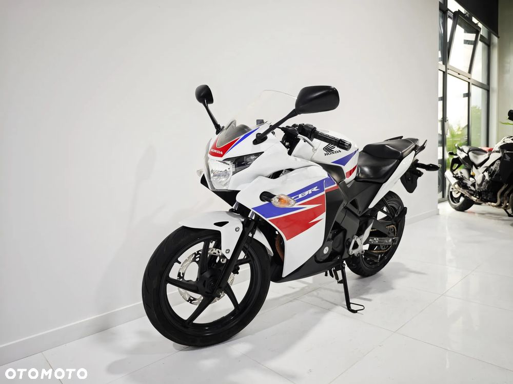 Honda CBR - 3