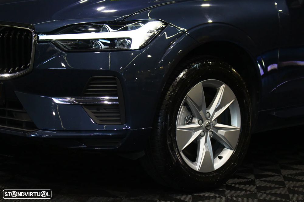 Volvo XC 60 2.0 B4 Momentum - 2