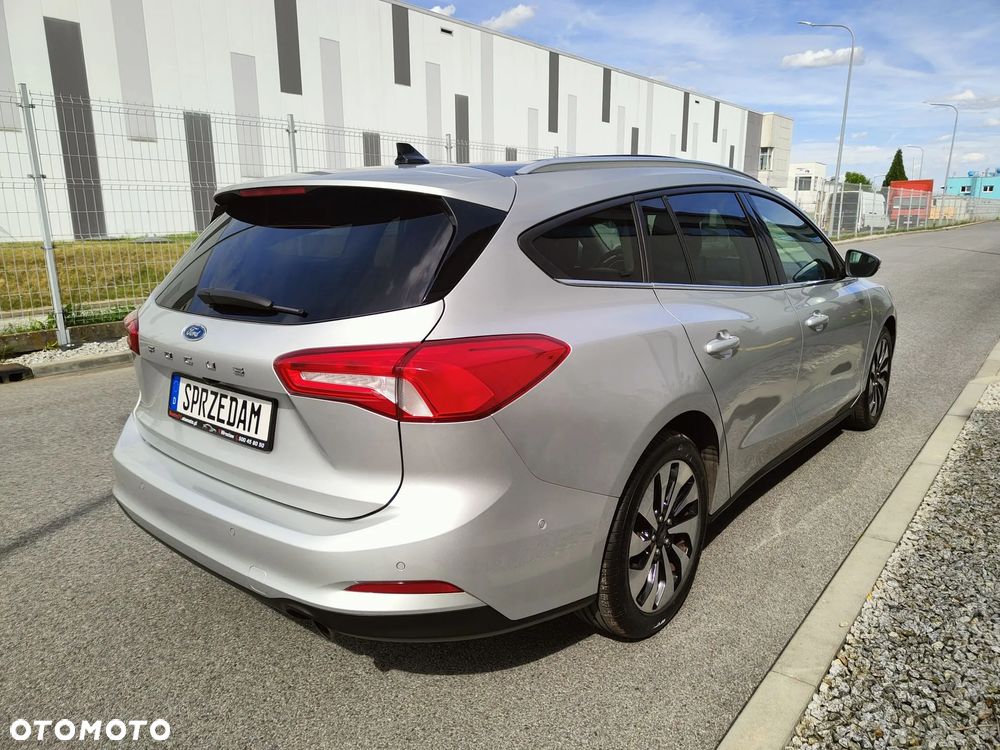 Ford Focus 1.5 EcoBlue Start-Stopp-System TITANIUM STYLE - 4