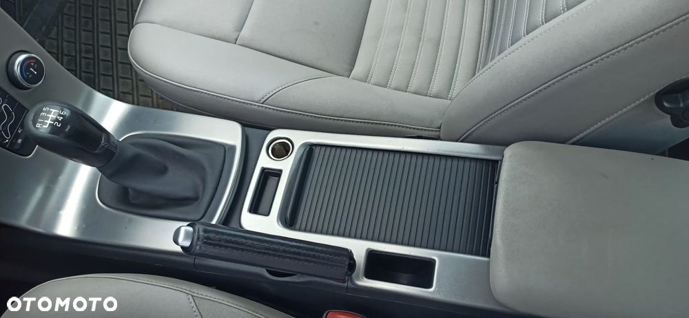 Volvo S40 2.0D - 13