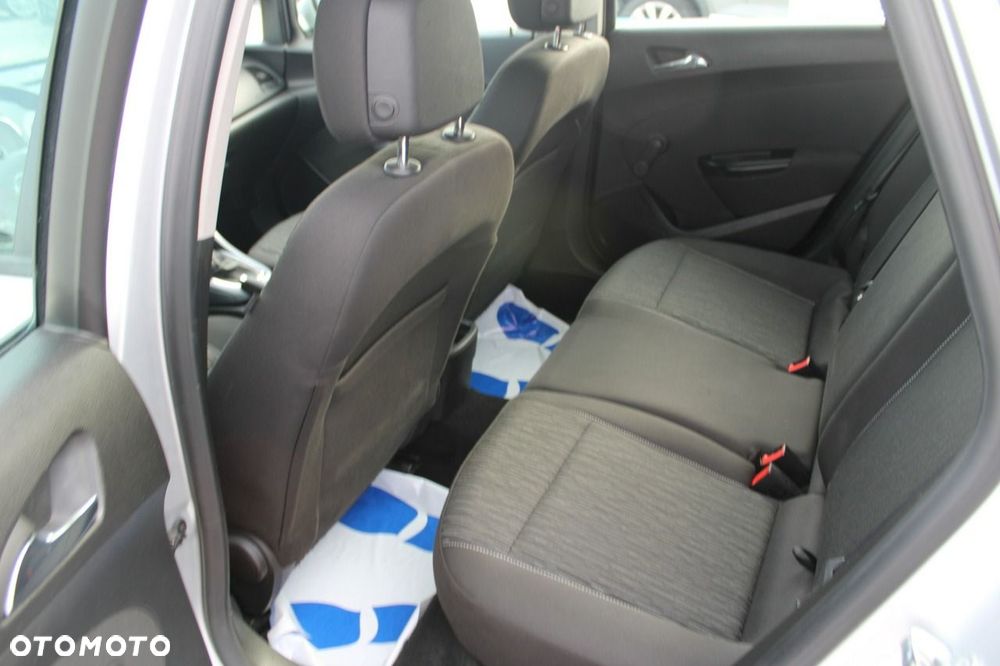 Opel Astra - 12