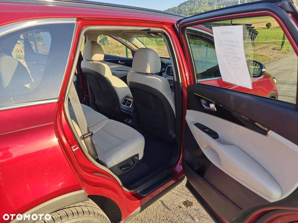 Kia Sorento - 12