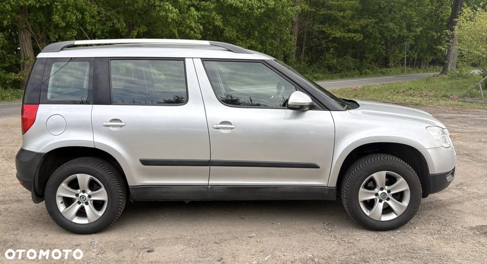 Skoda Yeti 2.0 TDI 4x4 Active - 4