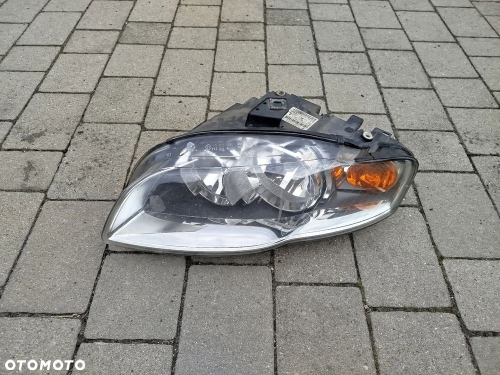 Audi A4 B7 lampa przednia lewa