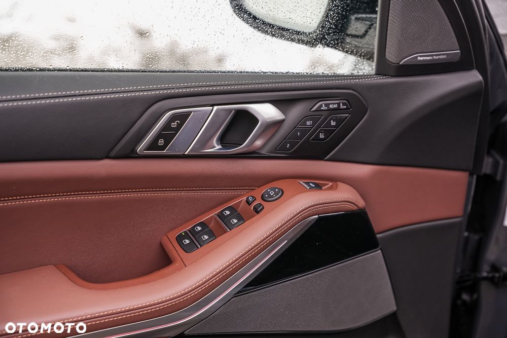BMW X7 - 39
