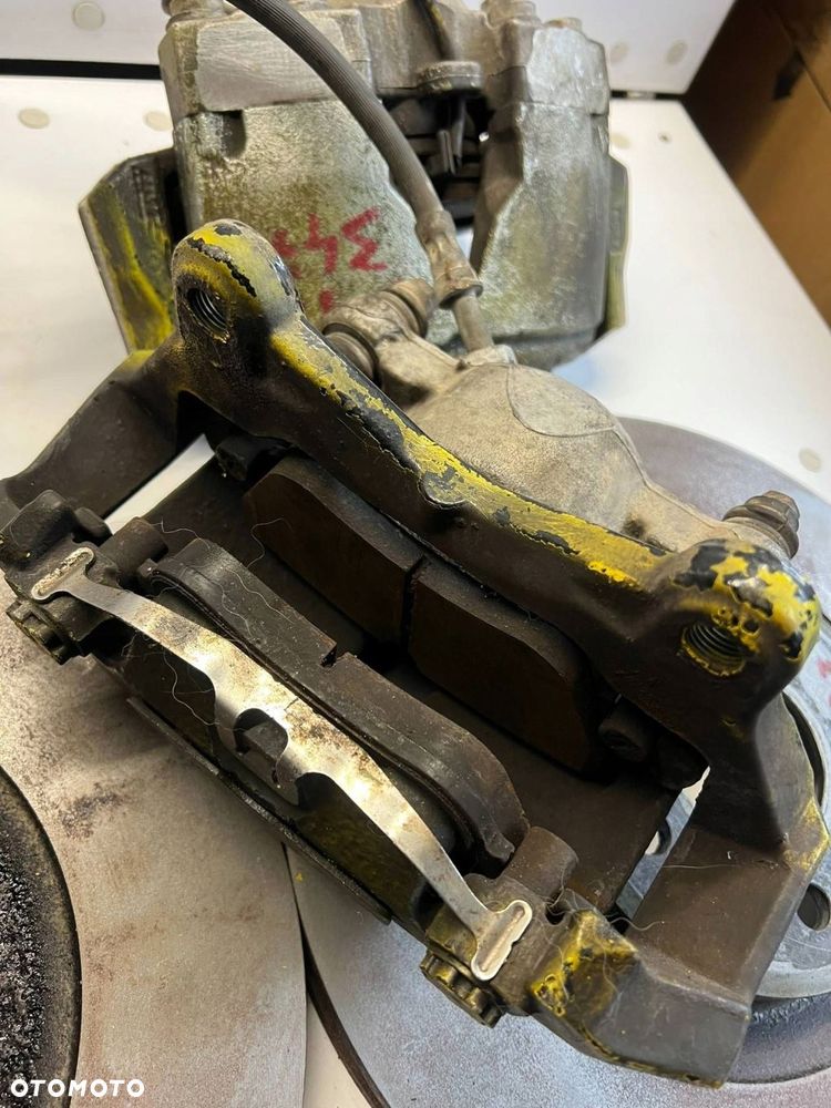 8K0 105T Zacisk hamulcowy przedni SWAP 345MM Audi A4 S4 B8 8K 2010 PRZÓD - 2