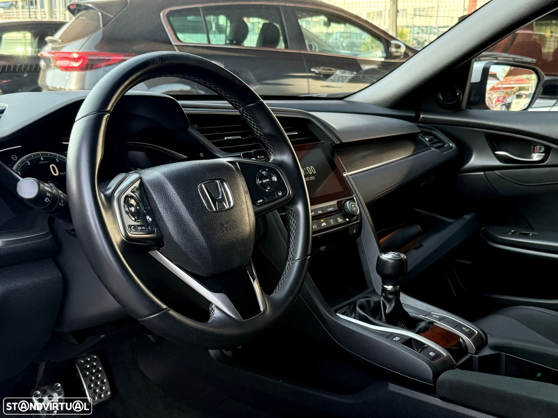 Honda Civic 1.0 i-VTEC Executive Premium - 6