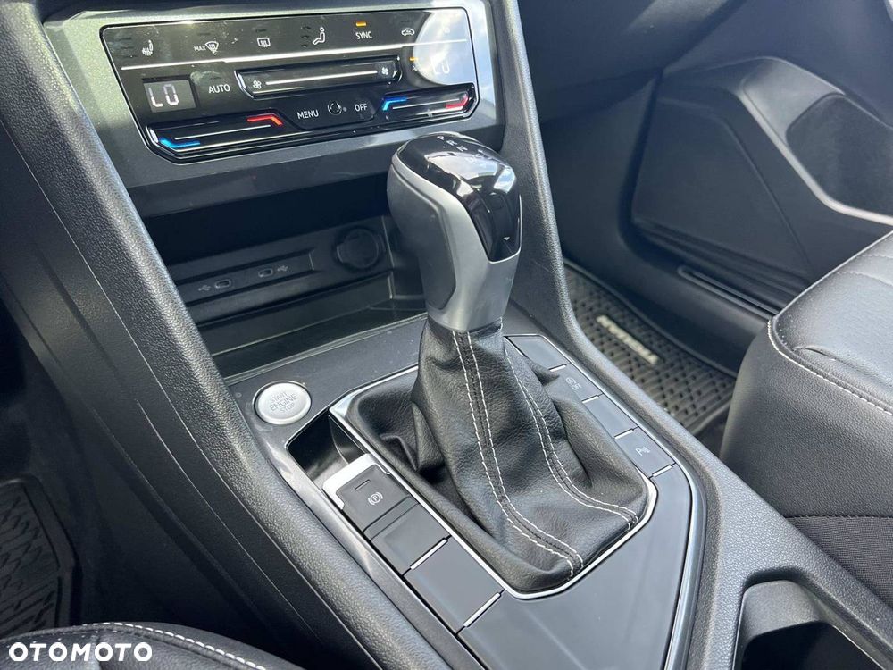 Volkswagen Tiguan - 17