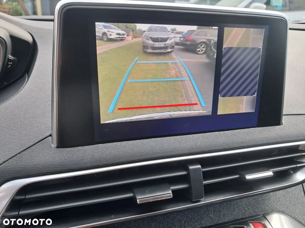 Peugeot 3008 PureTech 130 Stop & Start GPF Allure - 14
