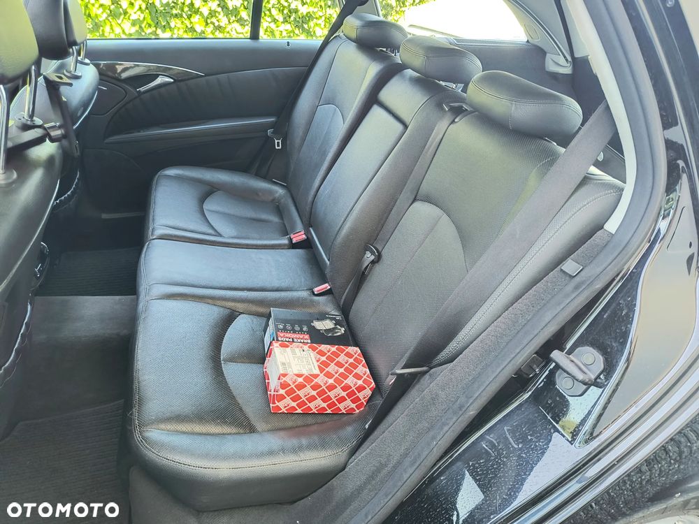 Mercedes-Benz Klasa E 320 T 4 Matic Avantgarde - 7