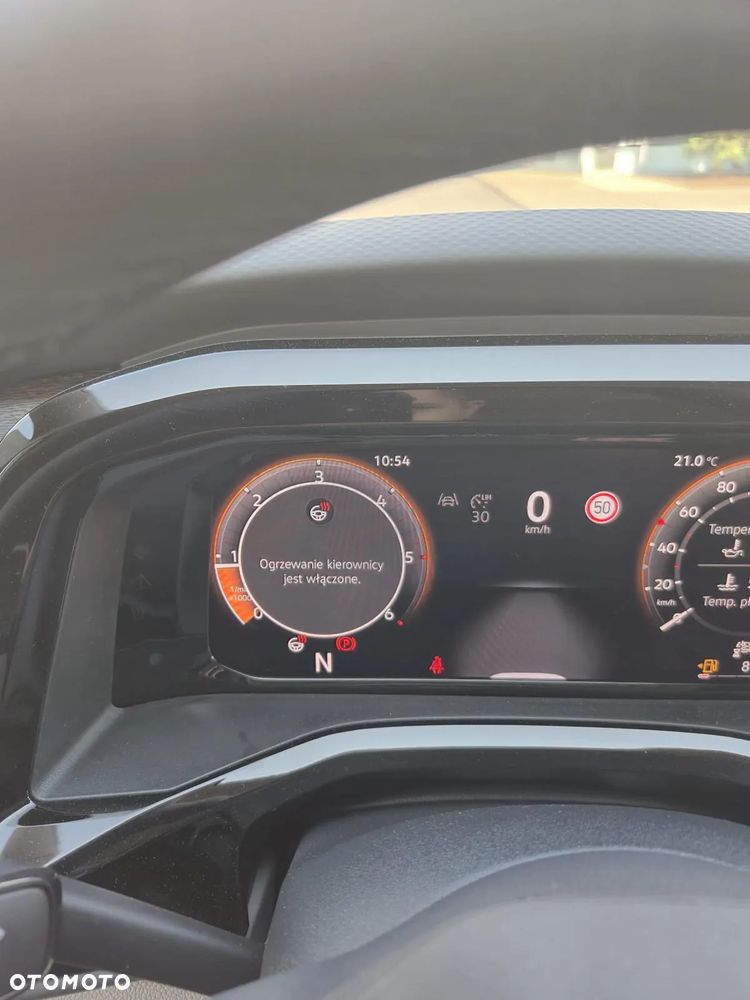 Volkswagen Multivan 2.0 TDI L2 Style DSG - 9