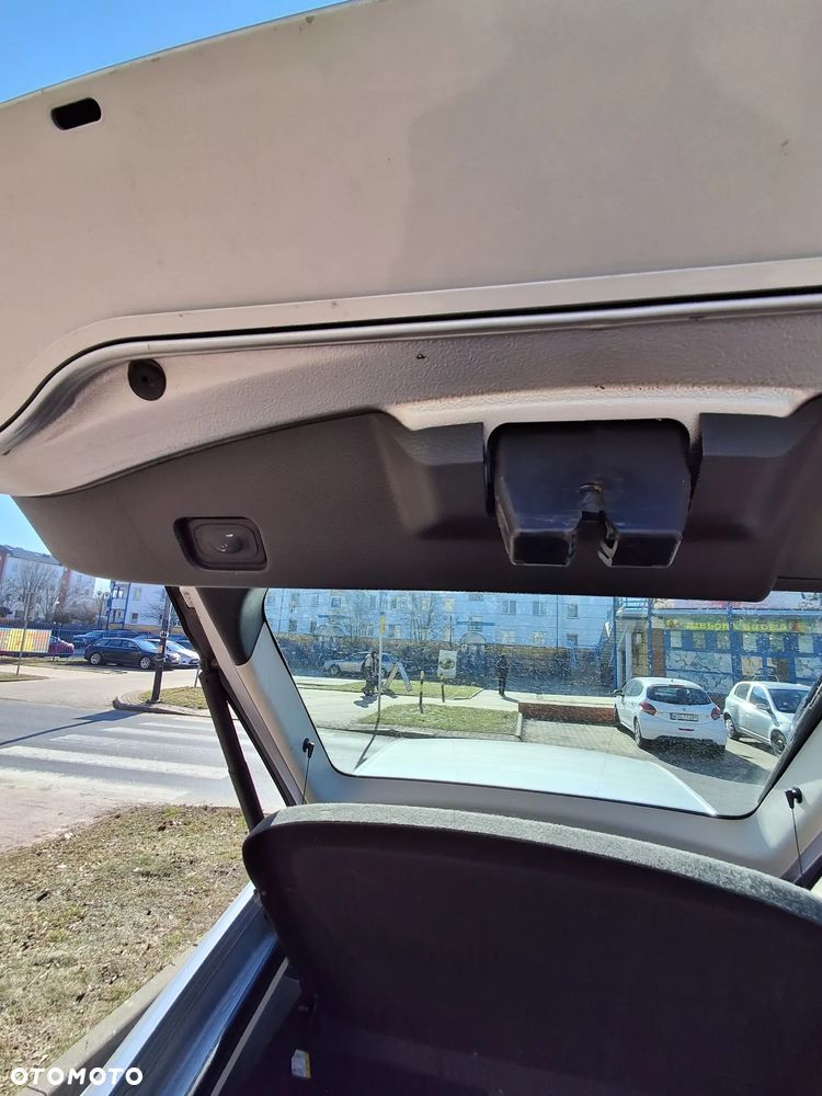 Ford Mondeo 2.0 TDCi Titanium - 11