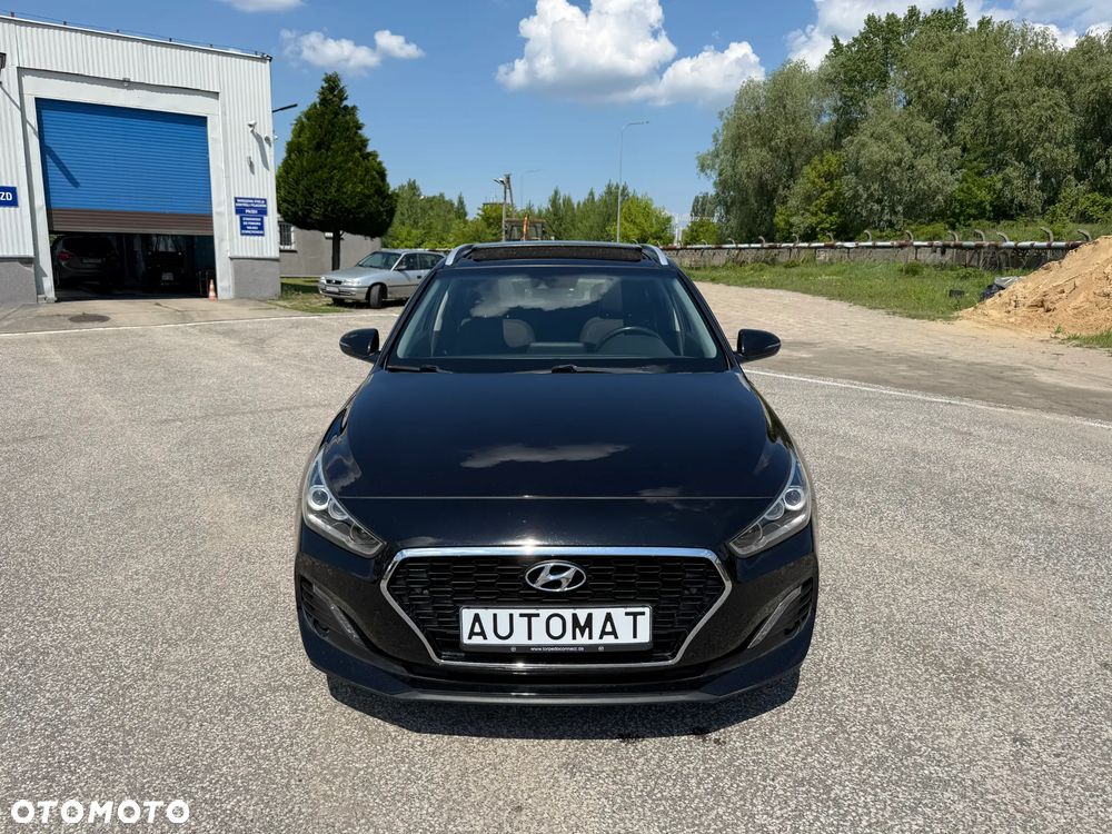 Hyundai i30 1.6 CRDI DCT Intro - 9