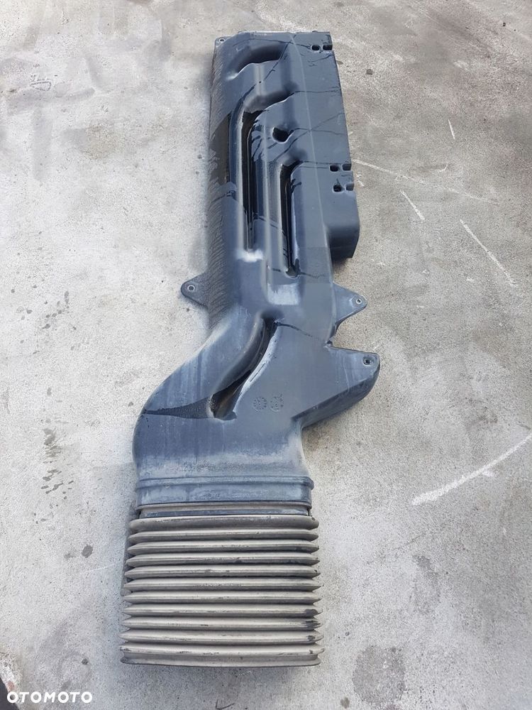 KOMIN RURA DOLOT WLOT FILTRA POWIETRZA MAN TGX EURO 6 - 2