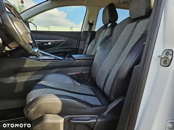 Peugeot 3008 - 8