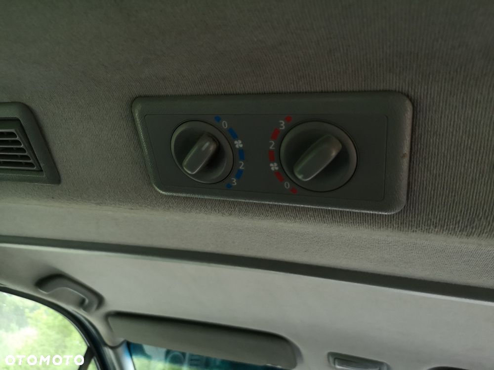 Renault Trafic - 14