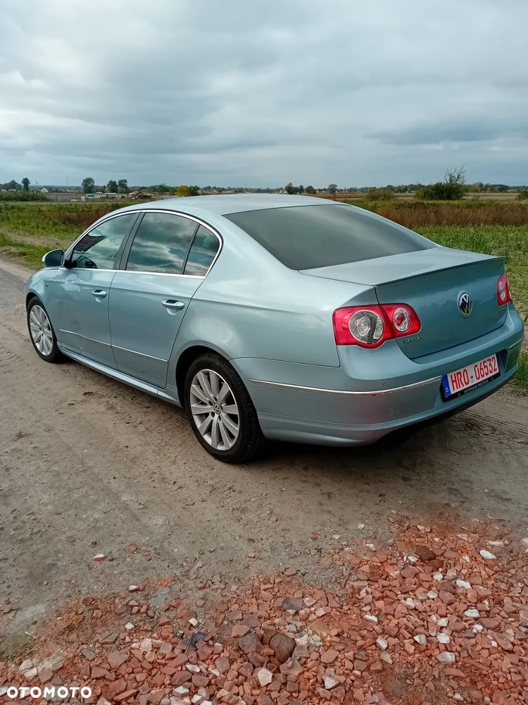 Volkswagen Passat - 26