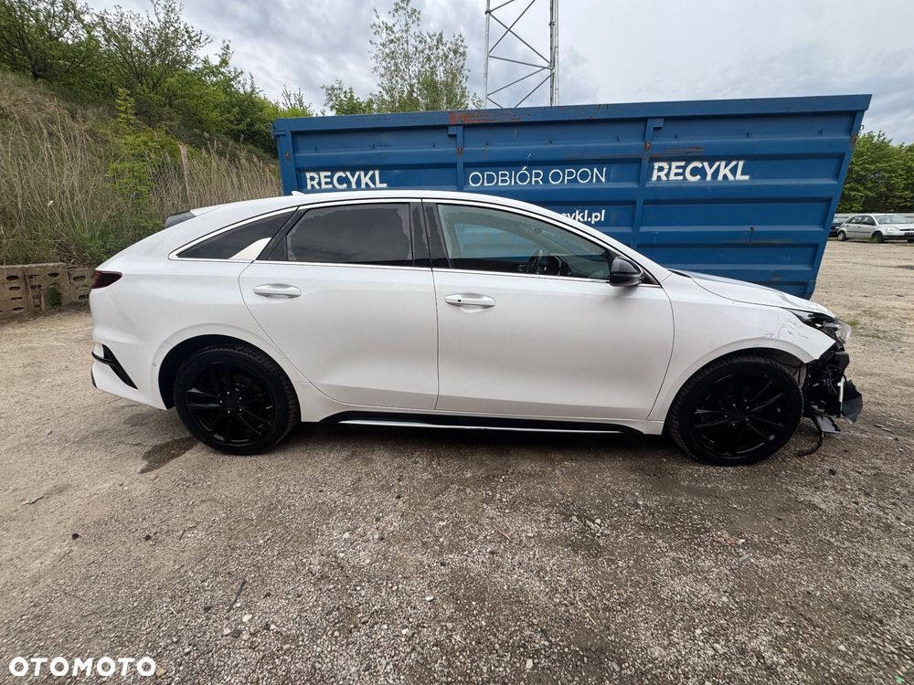 Kia ProCeed 1.6 CRDi Eco-Dynamics+ (48V Mild-Hybrid) DCT7 GT LINE - 25