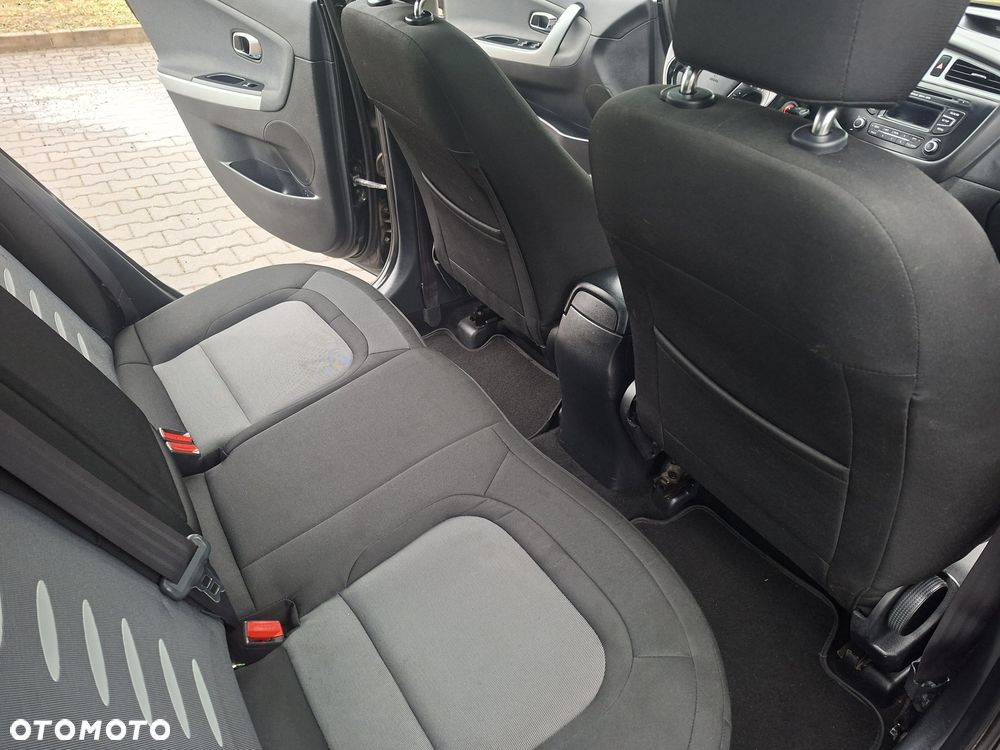 Kia Ceed - 6