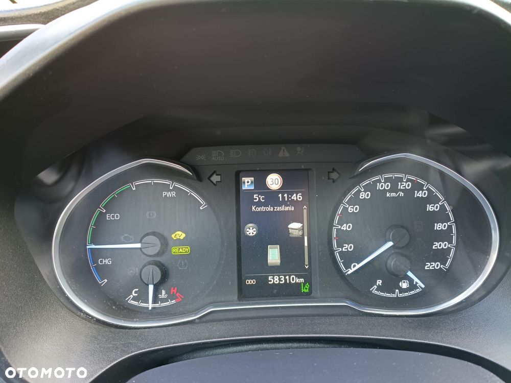 Toyota Yaris Hybrid 100 Dynamic - 4