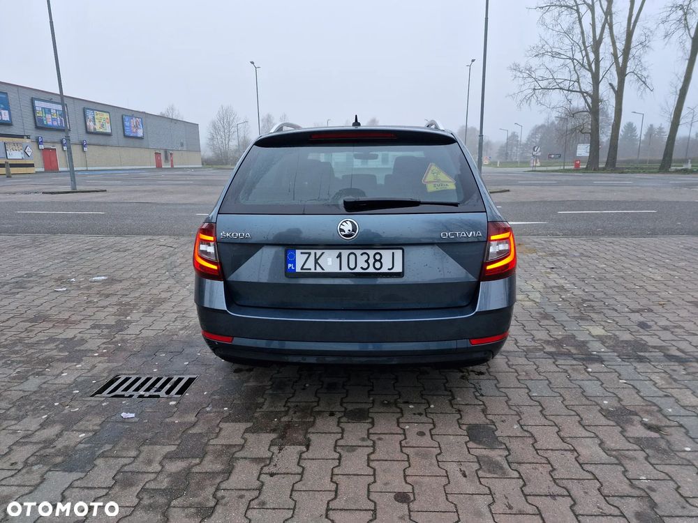 Skoda Octavia 1.6 TDI Ambition - 5